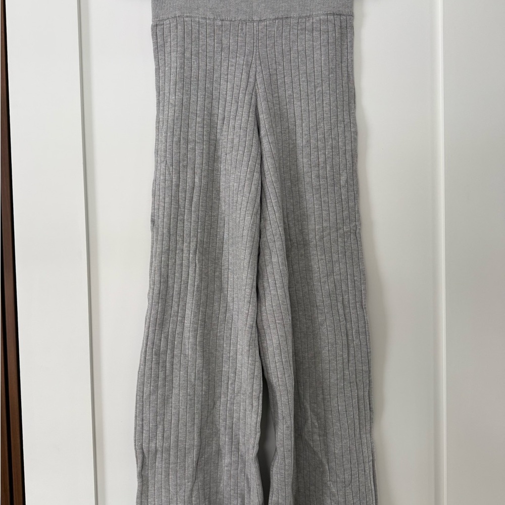 Marled Gray Knit Cardigan with Black Trim - Picture 7 of 8